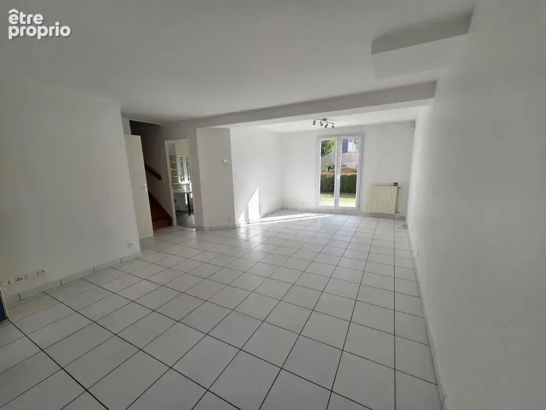 Agréable maison familial, secteur résidentiel - photo 3