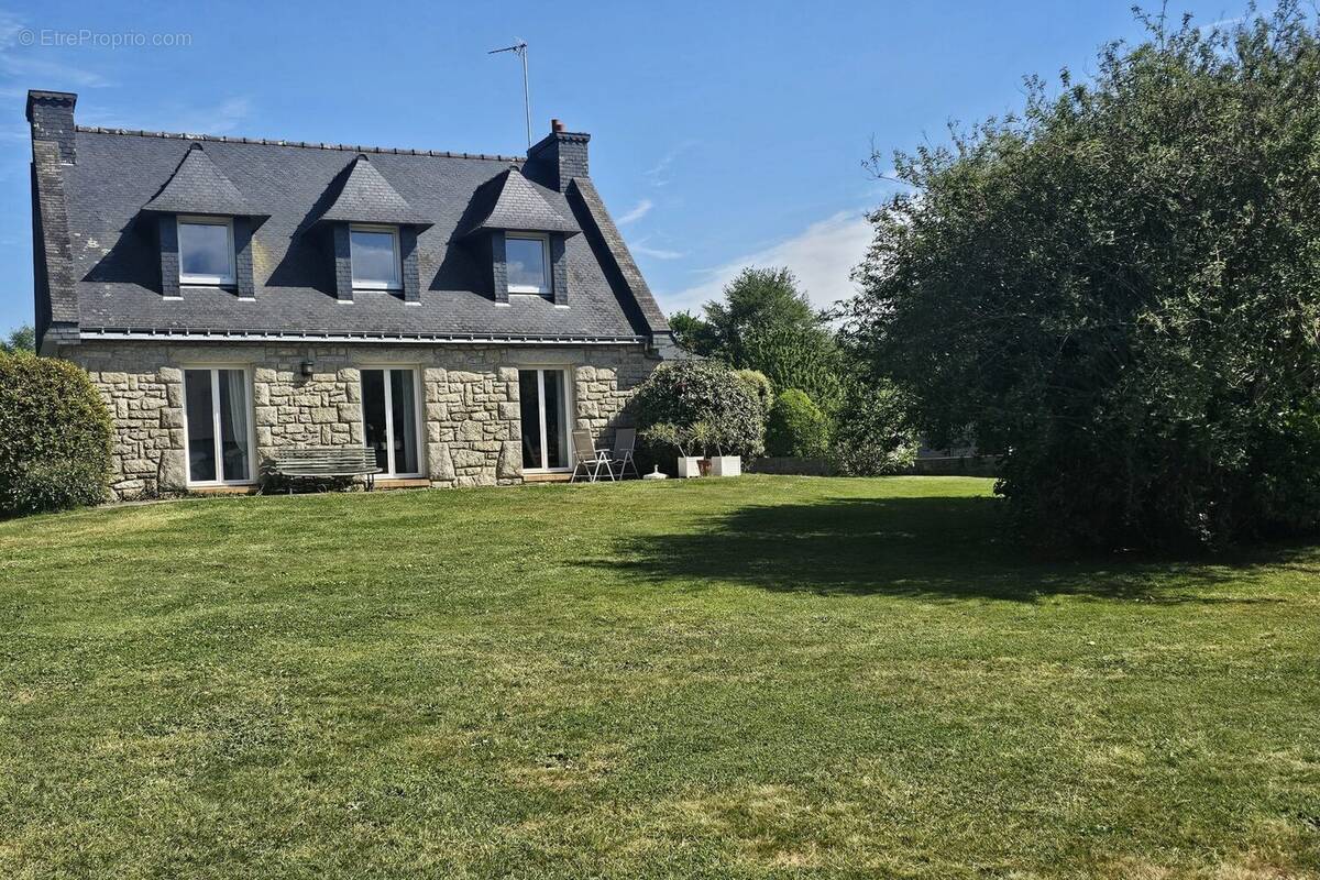 Maison à GUIDEL
