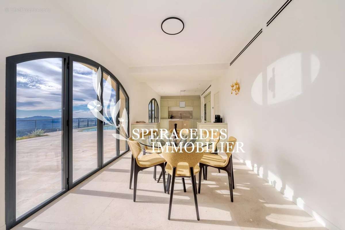 Maison à SPERACEDES