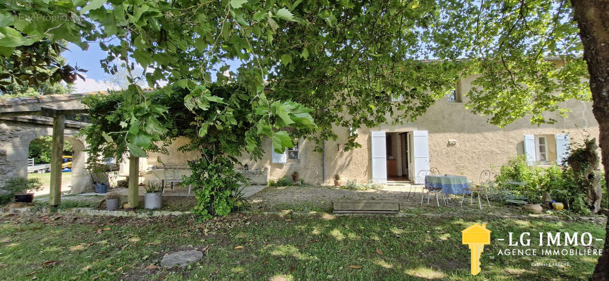 Maison à SAINT-FORT-SUR-GIRONDE