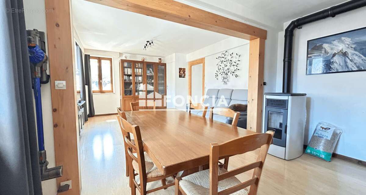 Maison à MAGLAND