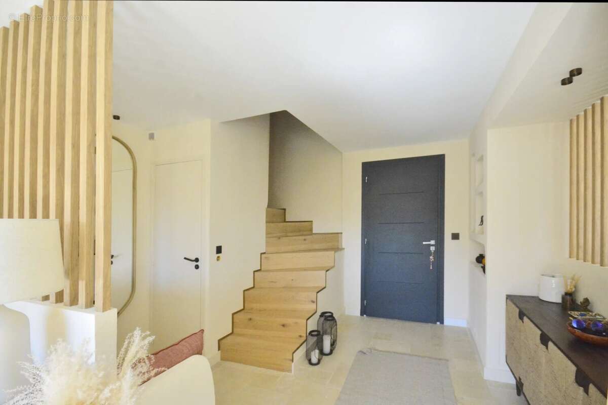 Maison à MOUGINS