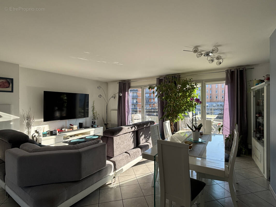 Appartement à QUINTAL