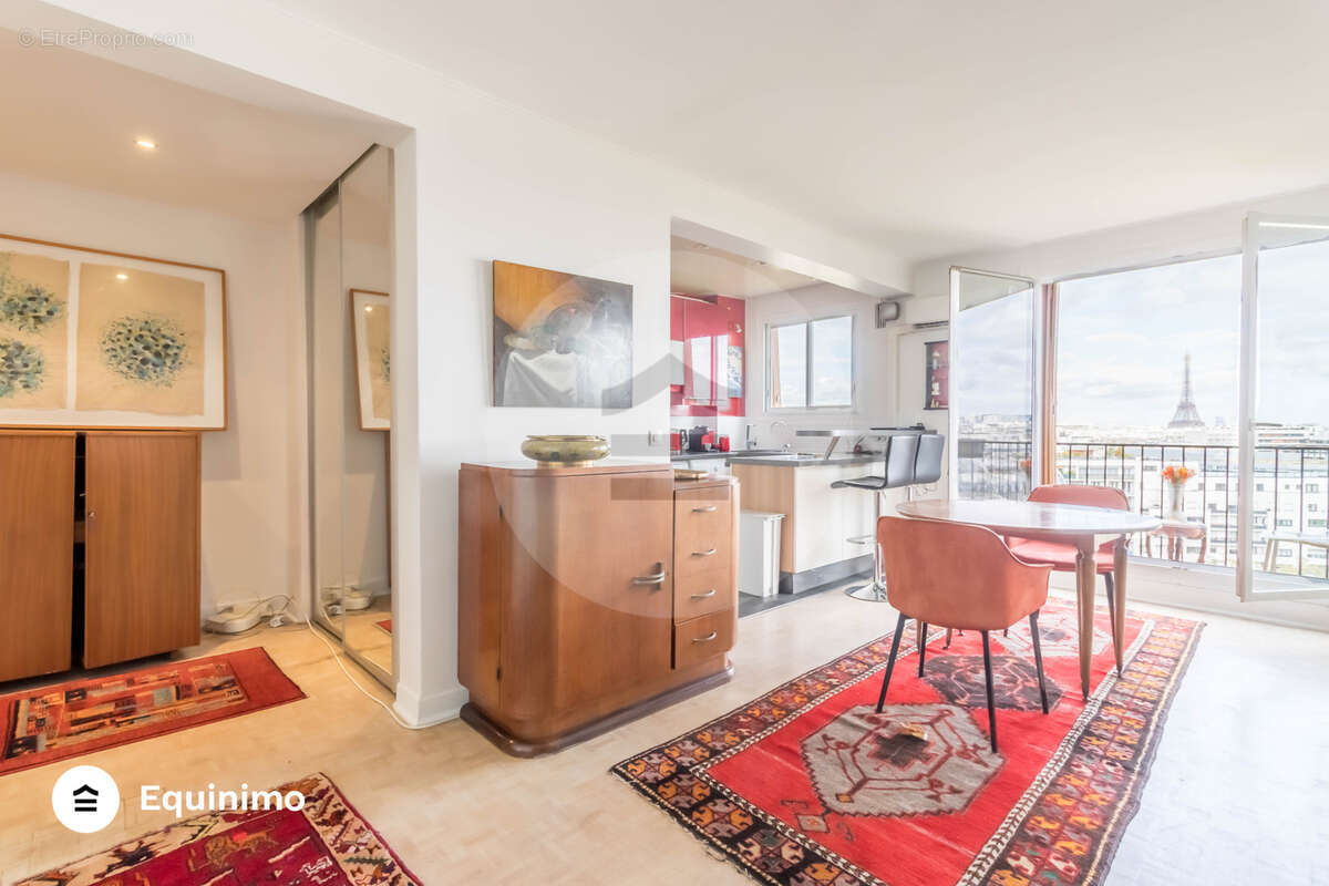 Appartement à PARIS-15E