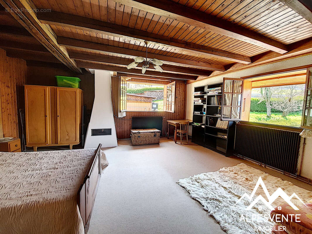 a-vendre-maison-deux-chambres-centre-village-la-vernaz-alpesvente - Maison à LA VERNAZ