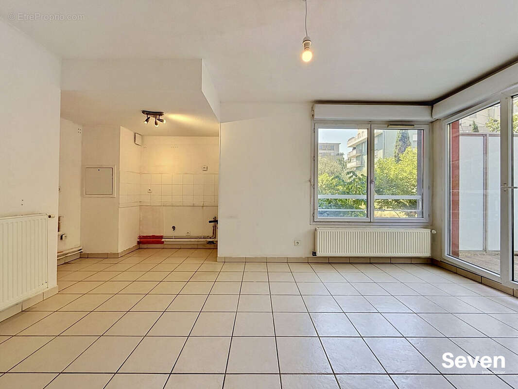 Appartement 38 m² à Grenoble  - photo 2