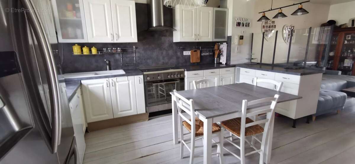 Maison à SAINT-PARRES-AUX-TERTRES