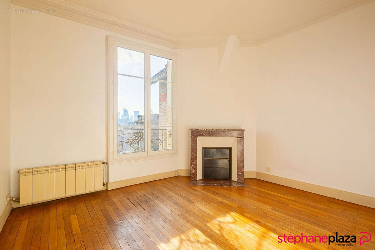 Appartement à COLOMBES