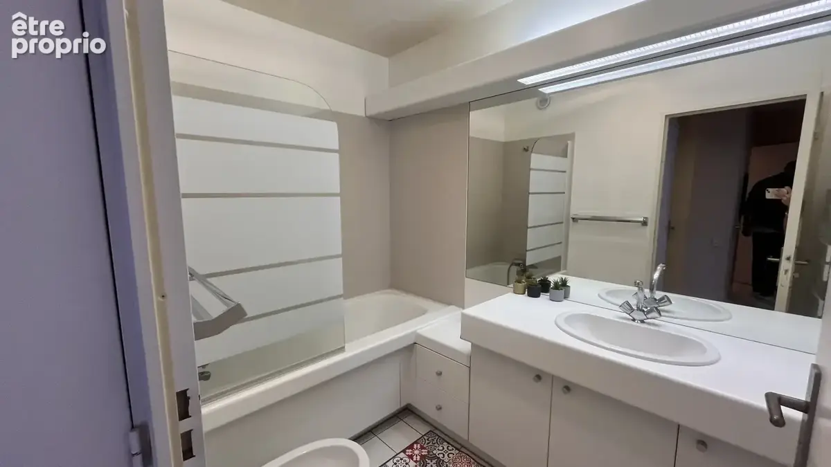 À vendre   t2/3 sh: 80m2  avec balcon, cave et garage individuel fermé  compans caffarelli - photo 6