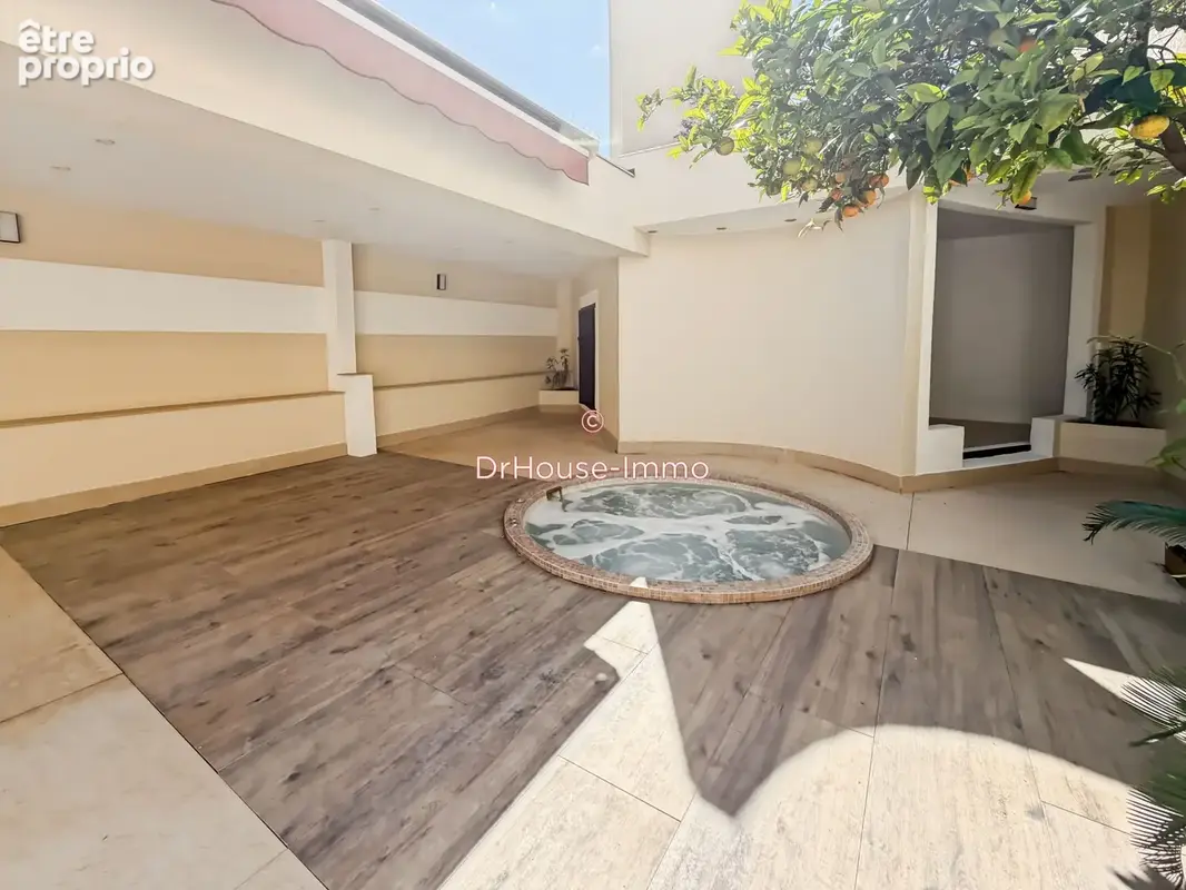 Maison 155 m² à Marseille-8e  - photo 3