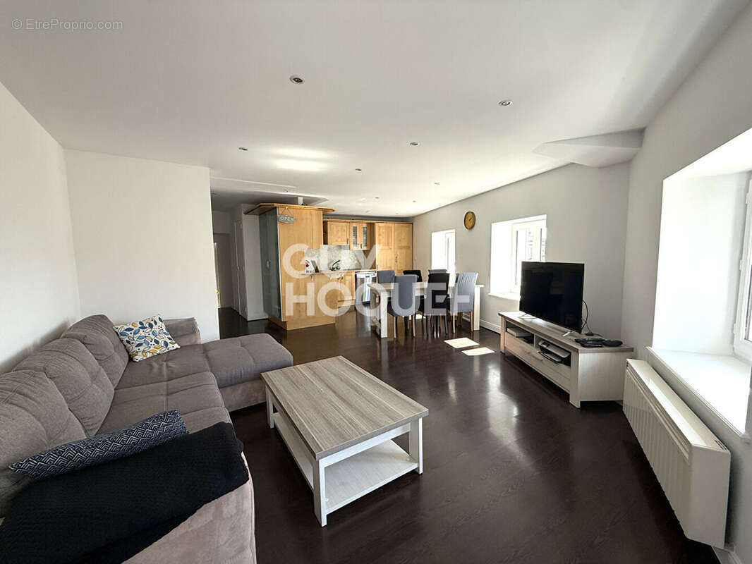 Appartement à MORNANT