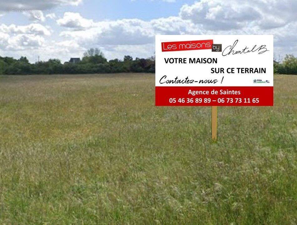 Terrain à MEURSAC