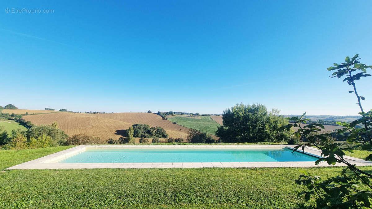 Maison à L&#039;ISLE-EN-DODON