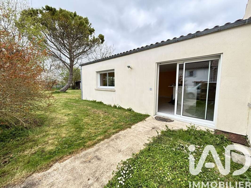 Photo 3 - Maison à MEDIS