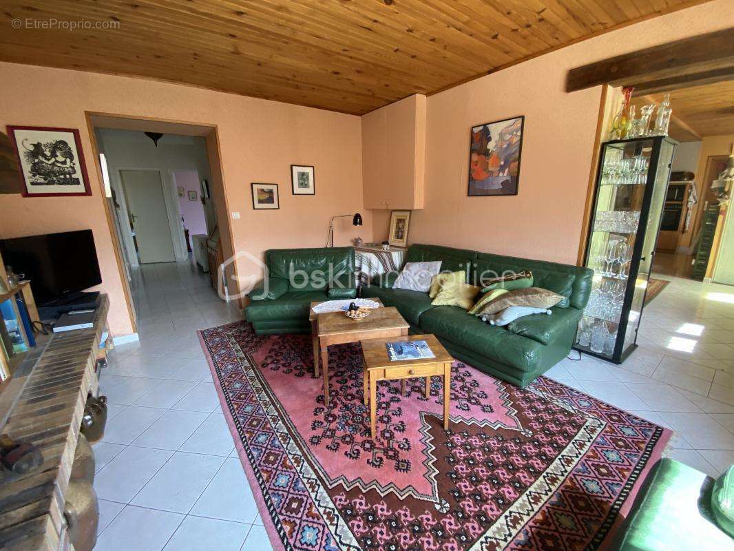 Maison à SAINT-SAUVEUR-EN-PUISAYE