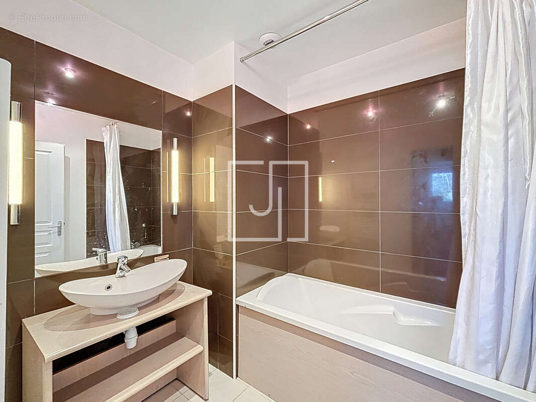 Appartement à JAUSIERS