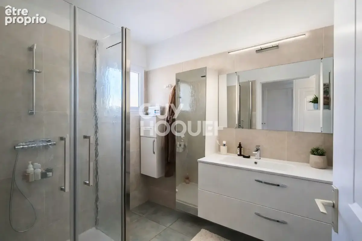 Villa de plain-pied - 91m2, au coeur du Golf de Saint-Cyprien (66750) - photo 8