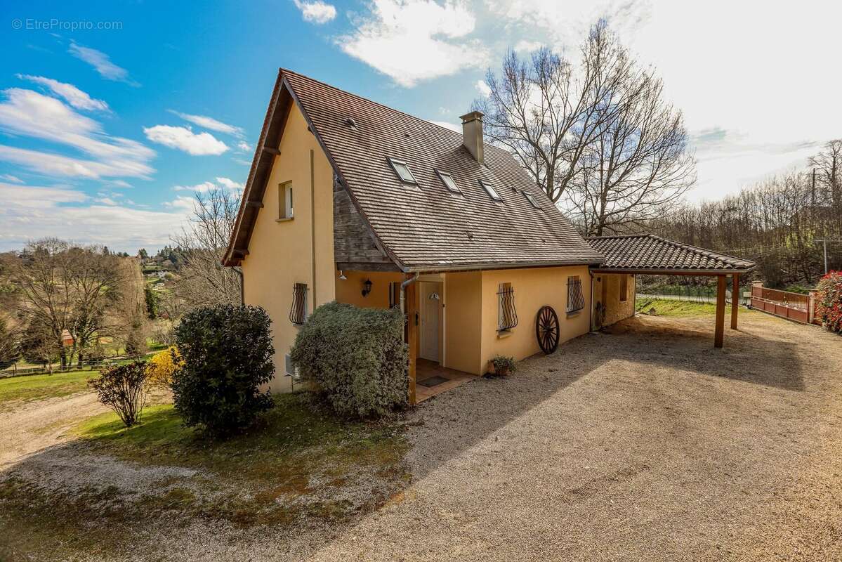 Charmante maison sarladaise : Equipements modernes, vues sur la campagne - photo 2