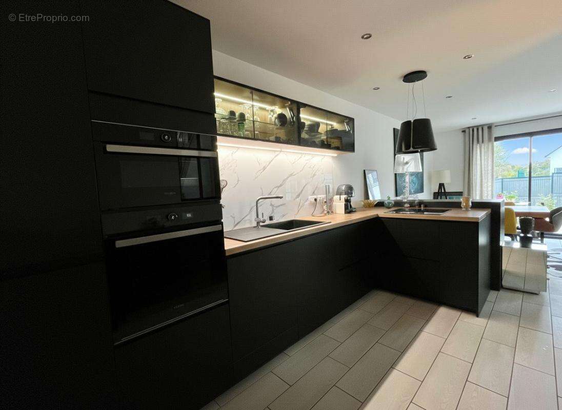 Maison à SAINT-JEAN-DU-CARDONNAY