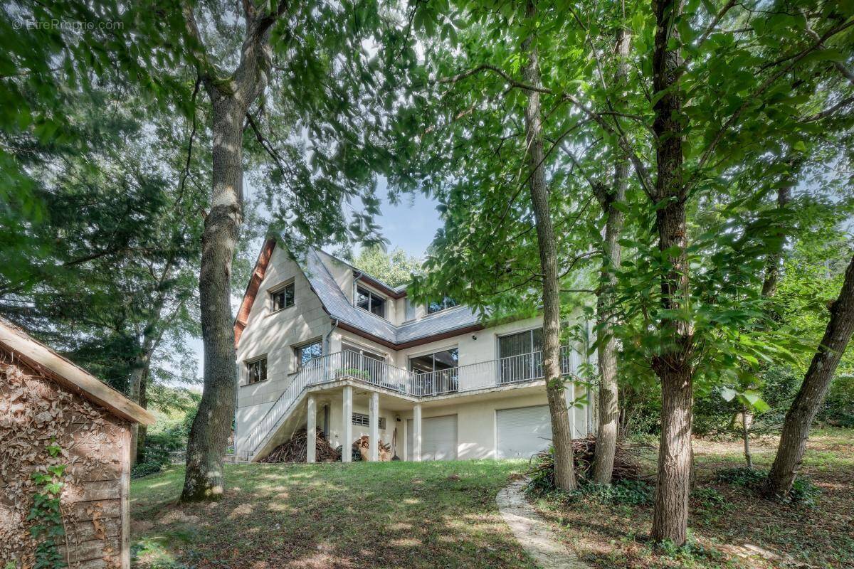 Maison à SAINT-CHERON