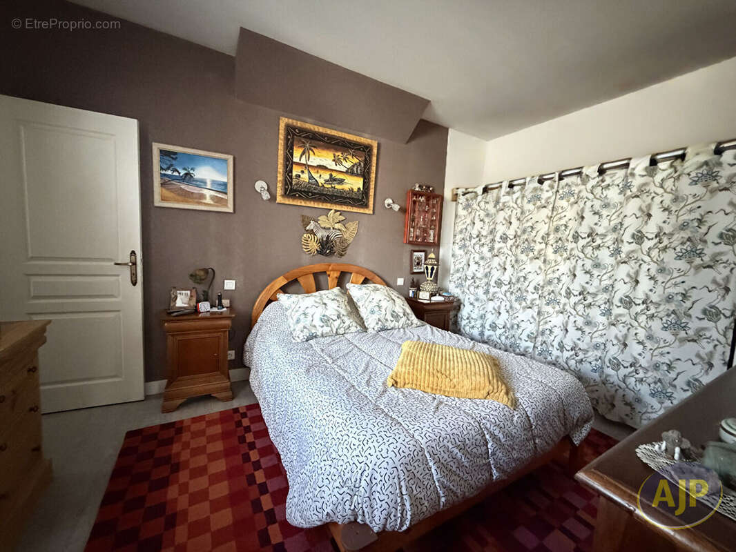 Maison à PONS