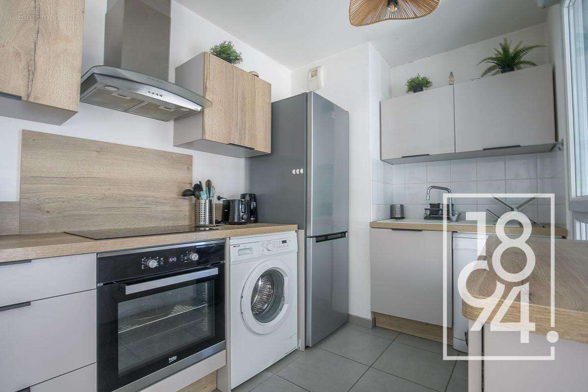 Appartement à MARSEILLE-2E