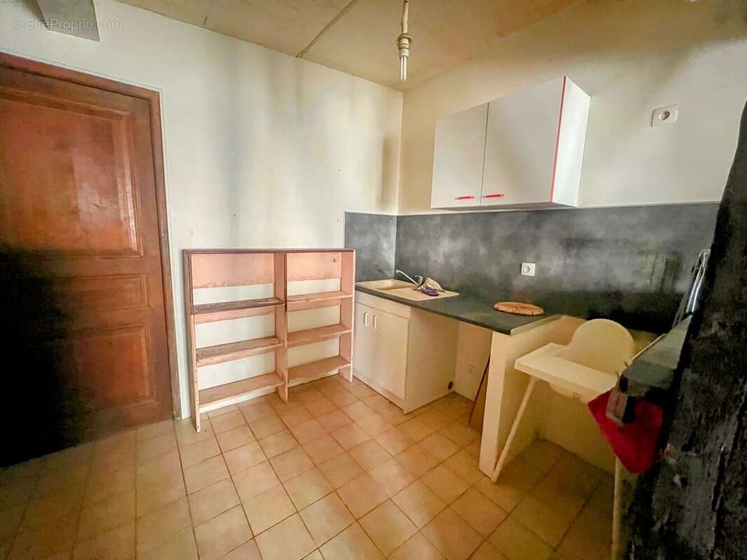 Maison à SAINTE-COLOMBE-SUR-L&#039;HERS