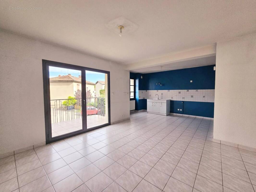 Appartement à ANSE
