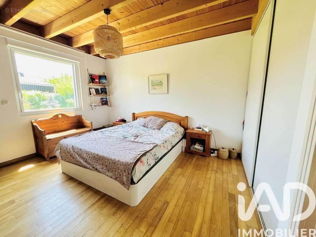 Maison 129 m² à Kermaria-Sulard  - photo 7