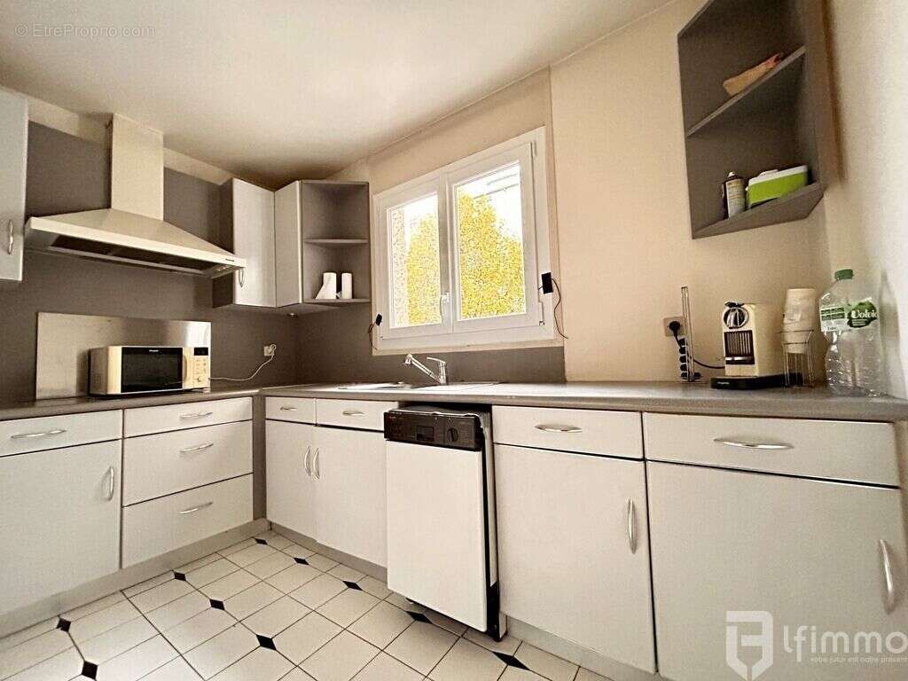 Appartement à FONTENAY-SOUS-BOIS