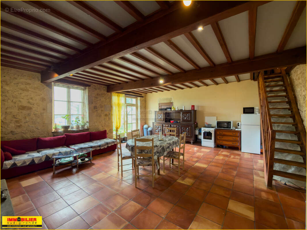 Maison à ILLATS