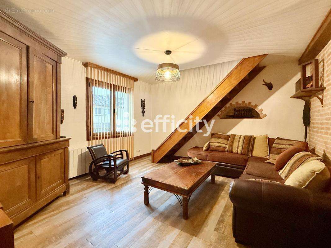 Maison à AUVERS-SUR-OISE