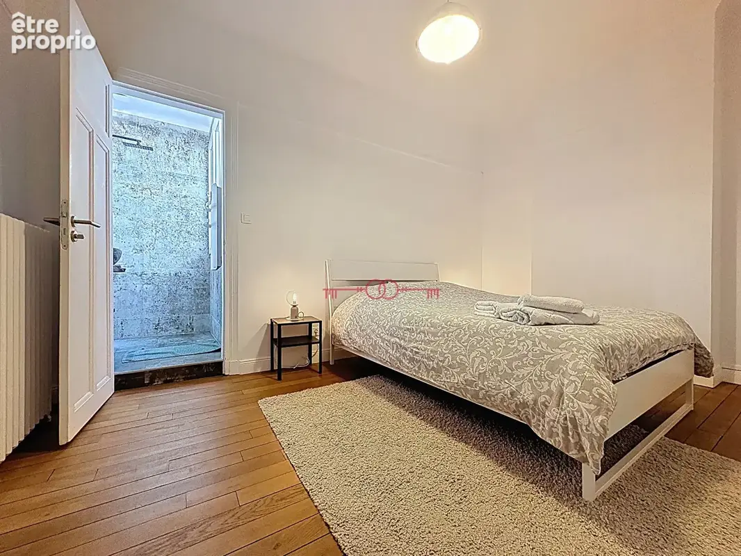 A vendre - appartement type 2 - reims hyper centre - photo 4