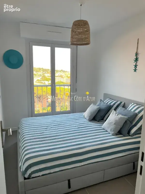 Bel appartement de 3 pieces dernier etage vue mer avec garage - photo 4
