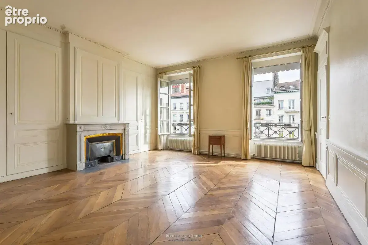 Appartement à LYON-6E