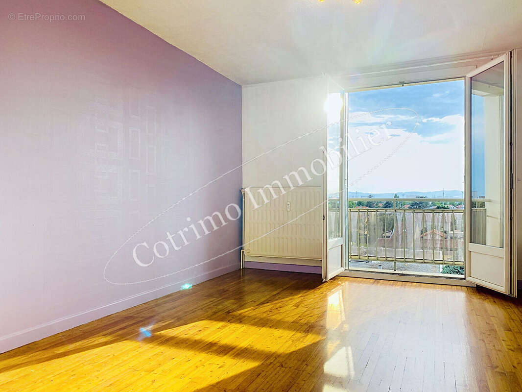 Appartement à SAINT-PRIEST