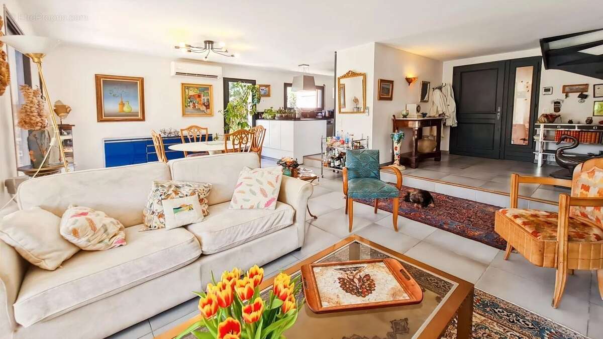 Maison à VILLENEUVE-LES-AVIGNON