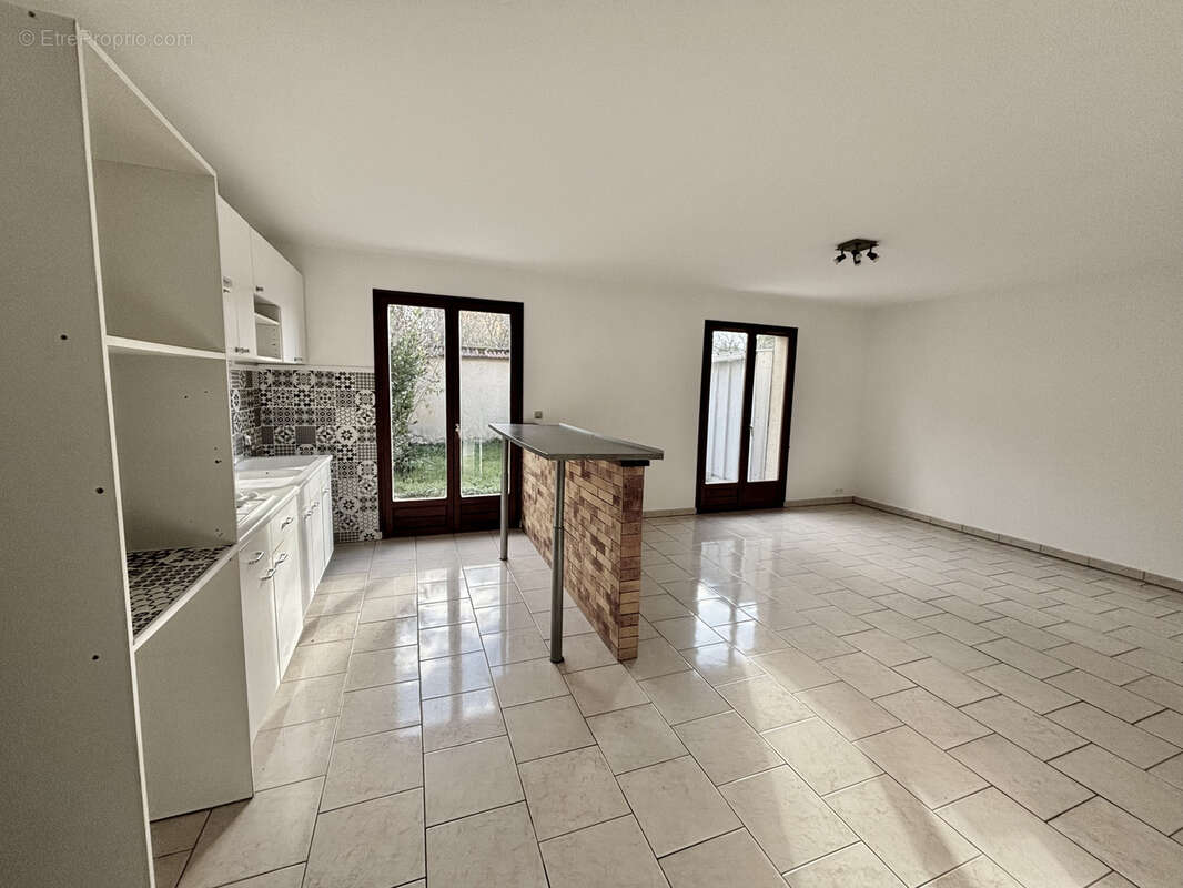 Appartement type F2 - RDJ avec garage - photo 4