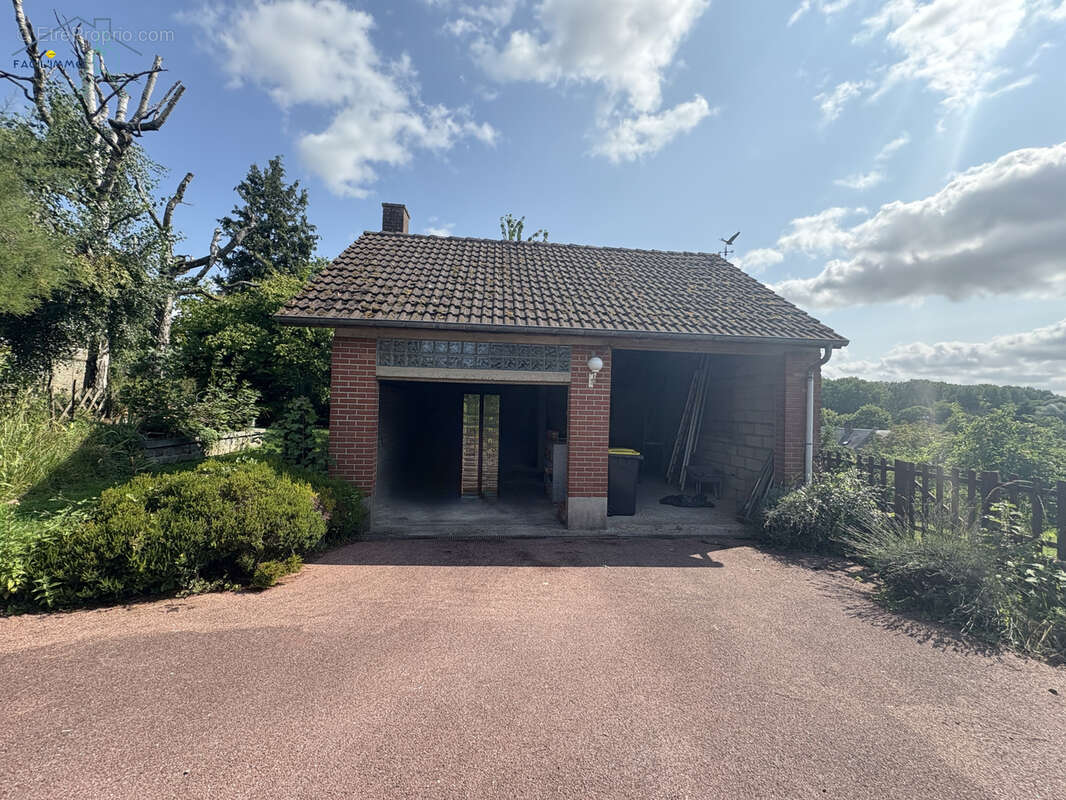 Maison à VILLE-LE-MARCLET