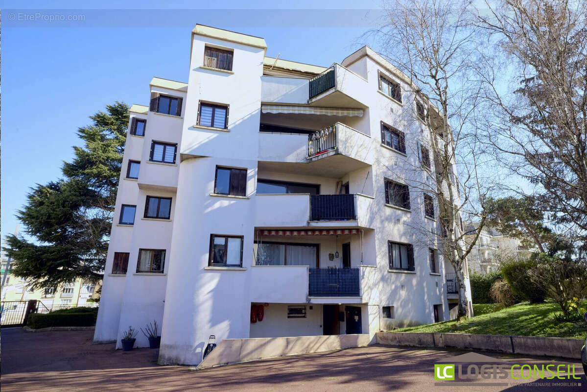 Appartement à CHATENAY-MALABRY