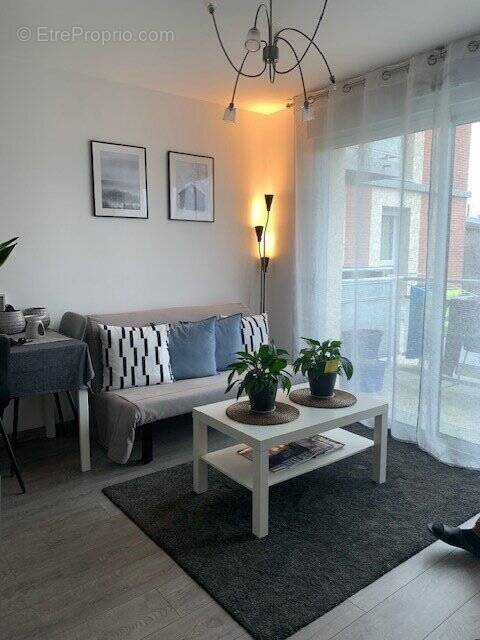 Appartement à SAINT-PRYVE-SAINT-MESMIN