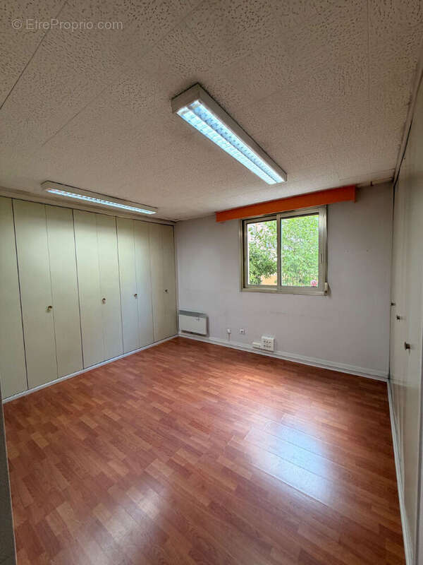 Commerce à LYON-3E