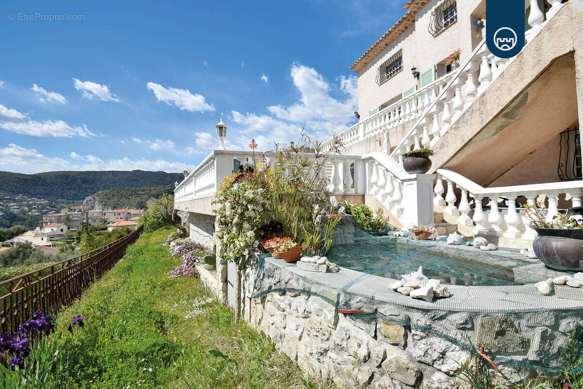 Maison à SAINT-ANDRE-DE-LA-ROCHE