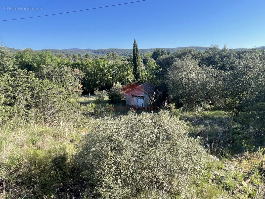 Villa de type t6 avec une piscine sur une parcelle de 5770m2 - photo 23