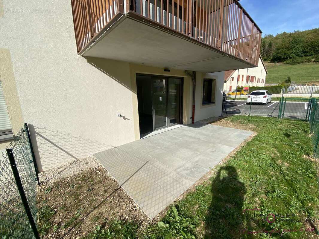Appartement à LES HOPITAUX-NEUFS