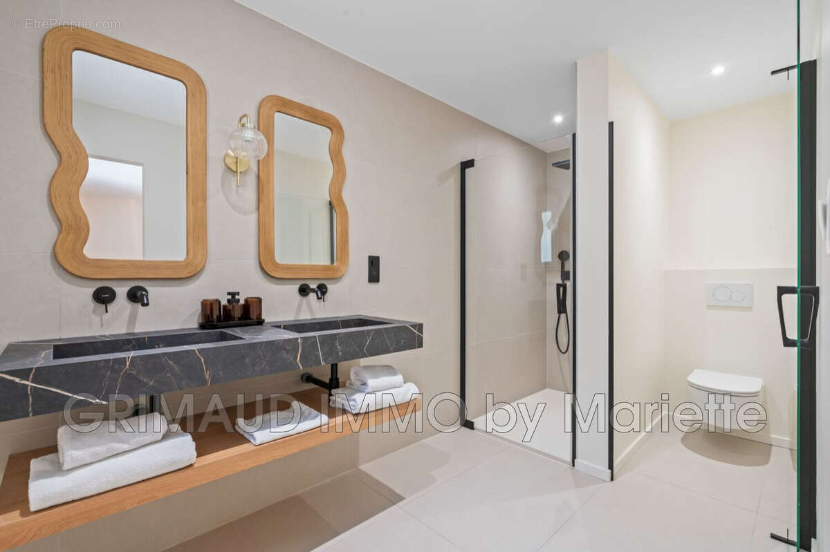 Maison 313 m² à Grimaud  - photo 4