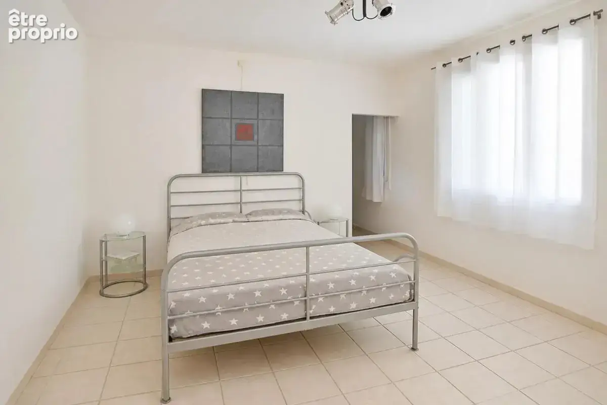 Maison de 5 pièces de 166 m² à Barjac - photo 8