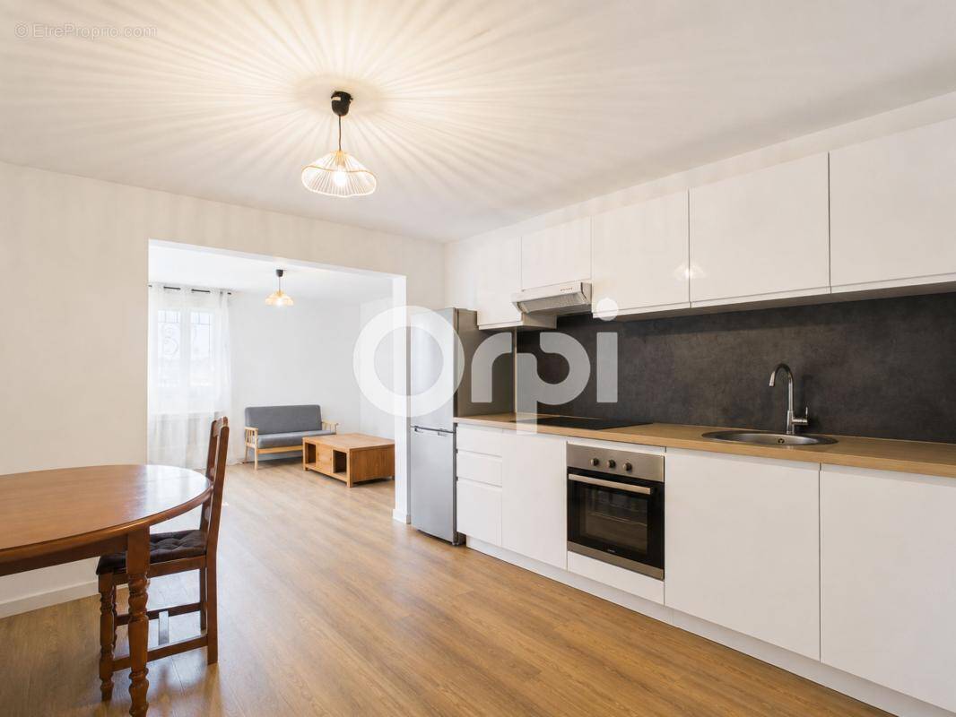 Appartement à MONTAUROUX