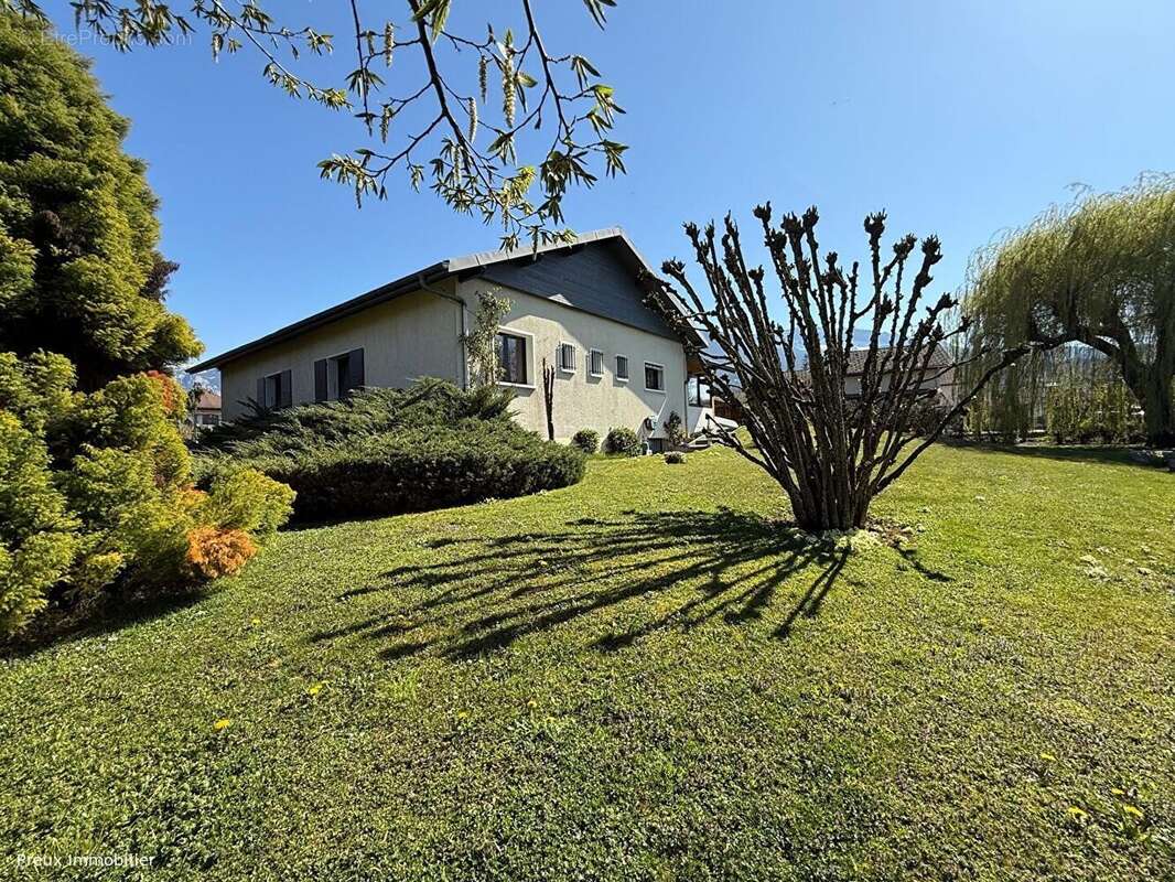 Maison à AMANCY