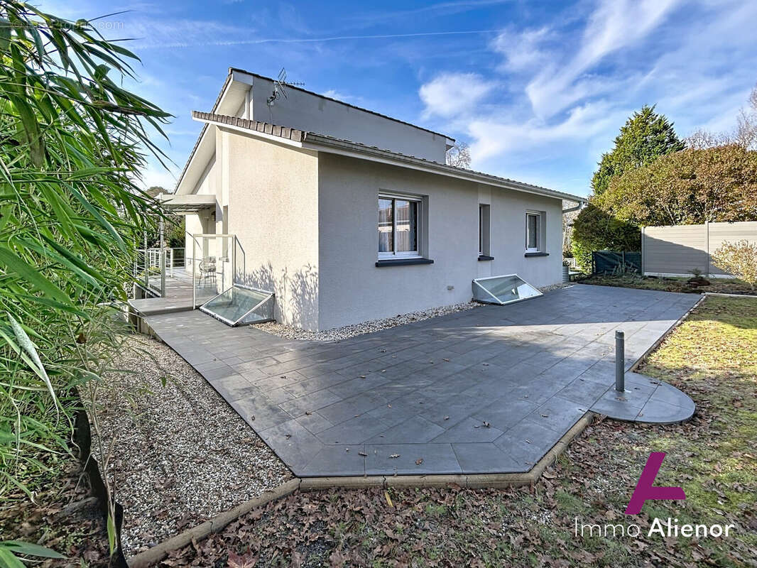 Maison à BELIN-BELIET